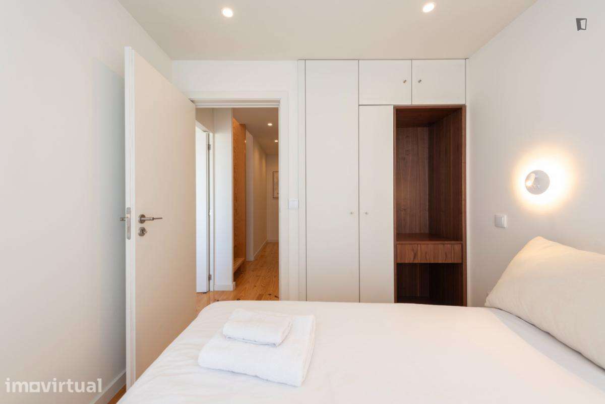 Apartamento com 2 quartos - localizado em Miragaia Porto - Grande imagem: 5/34