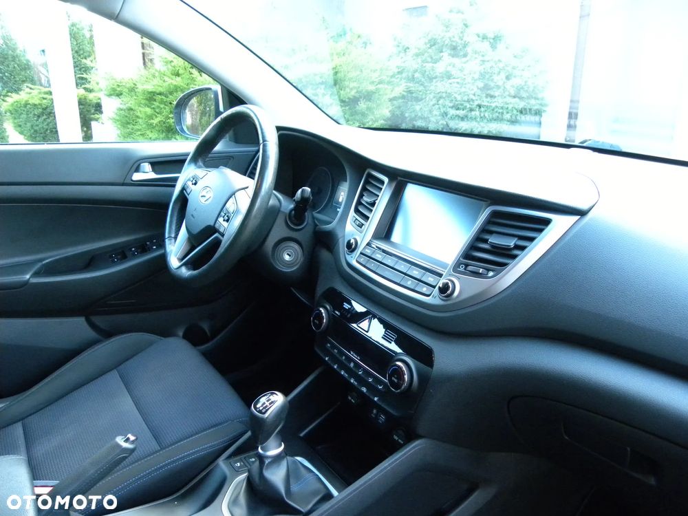 Hyundai Tucson blue 1.6 GDi 2WD Intro Edition - 16