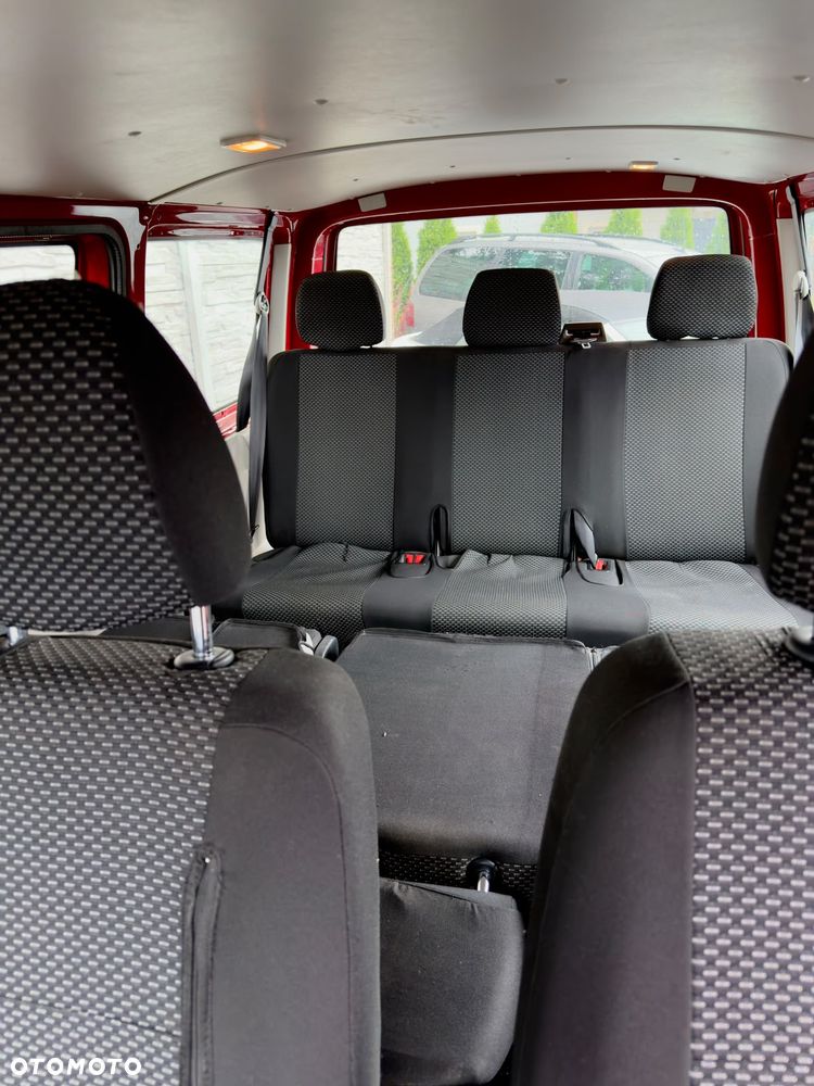 Volkswagen Transporter - 9