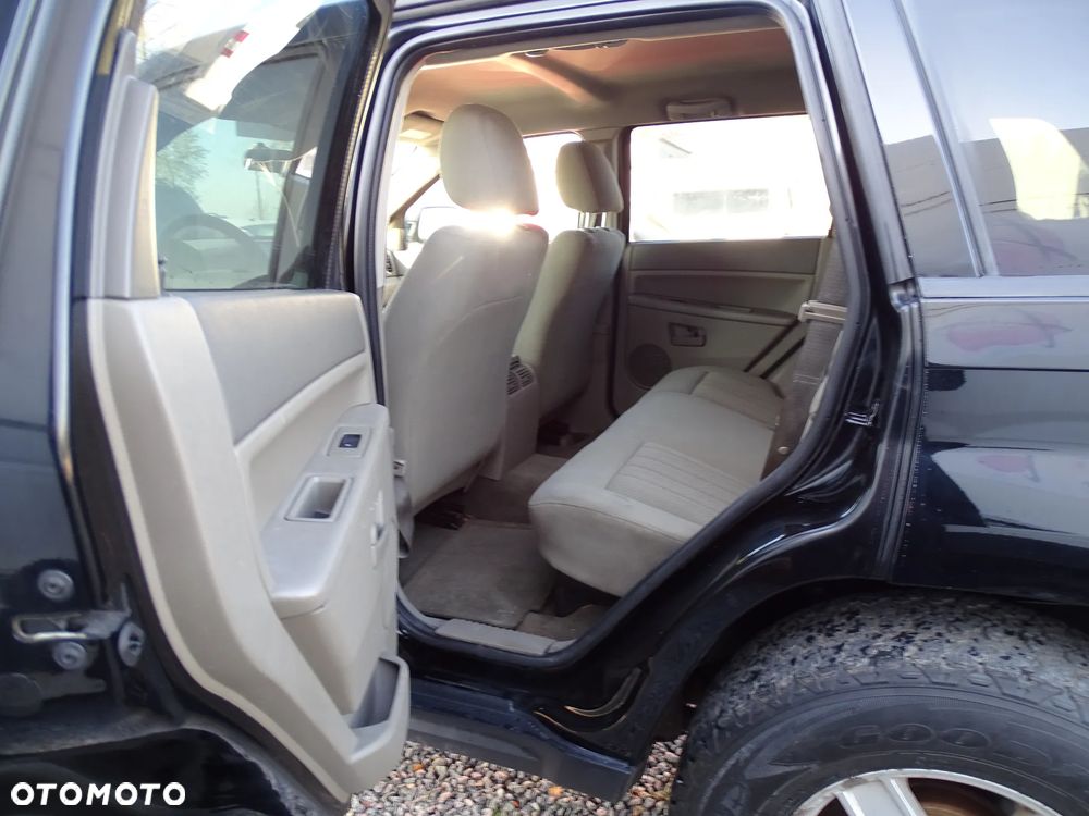 Jeep Grand Cherokee - 13