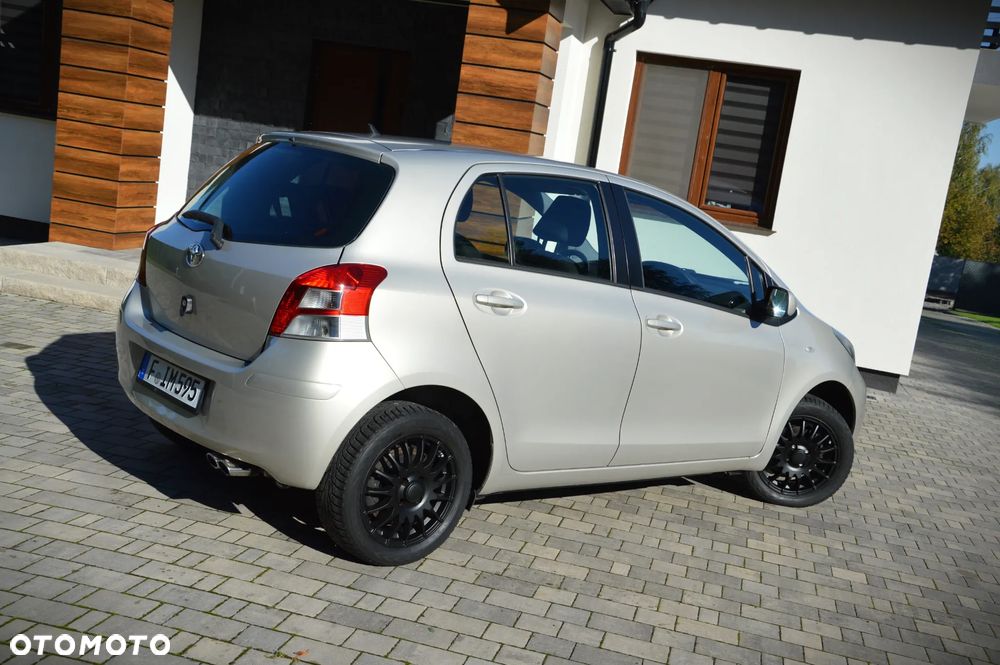 Toyota Yaris 1.33 Active - 8
