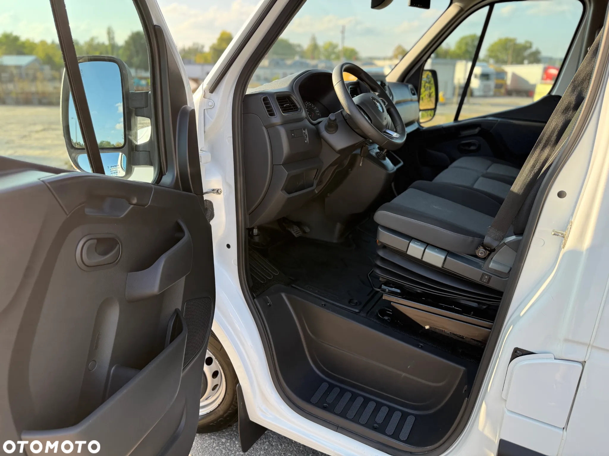Renault Master III LIFT, 2,3DCI, 180KM, Automat, Led, L2H2. Grudzień 2019 - 6