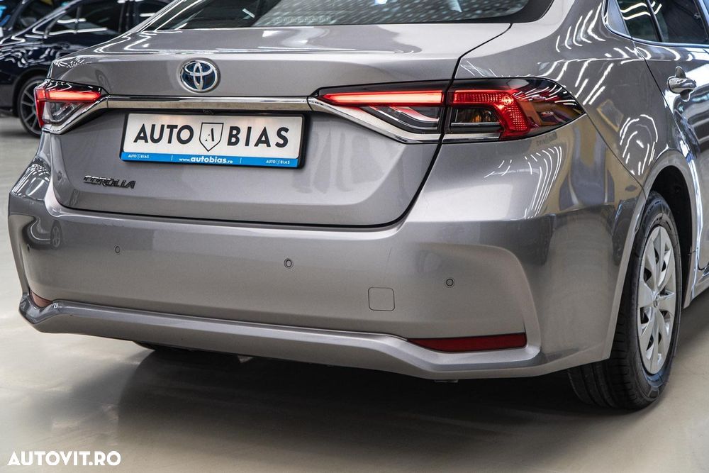 Toyota Corolla 1.8 HSD Business - 14