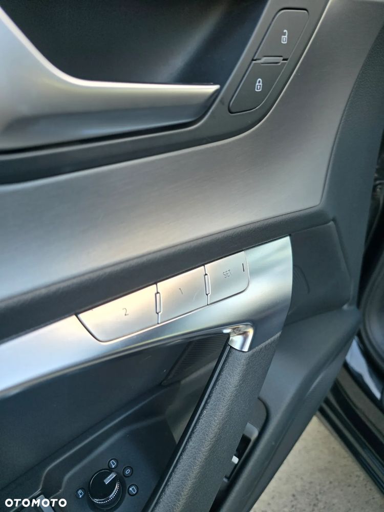 Audi A6 Avant 55 TFSI e quattro S tronic S line - 10