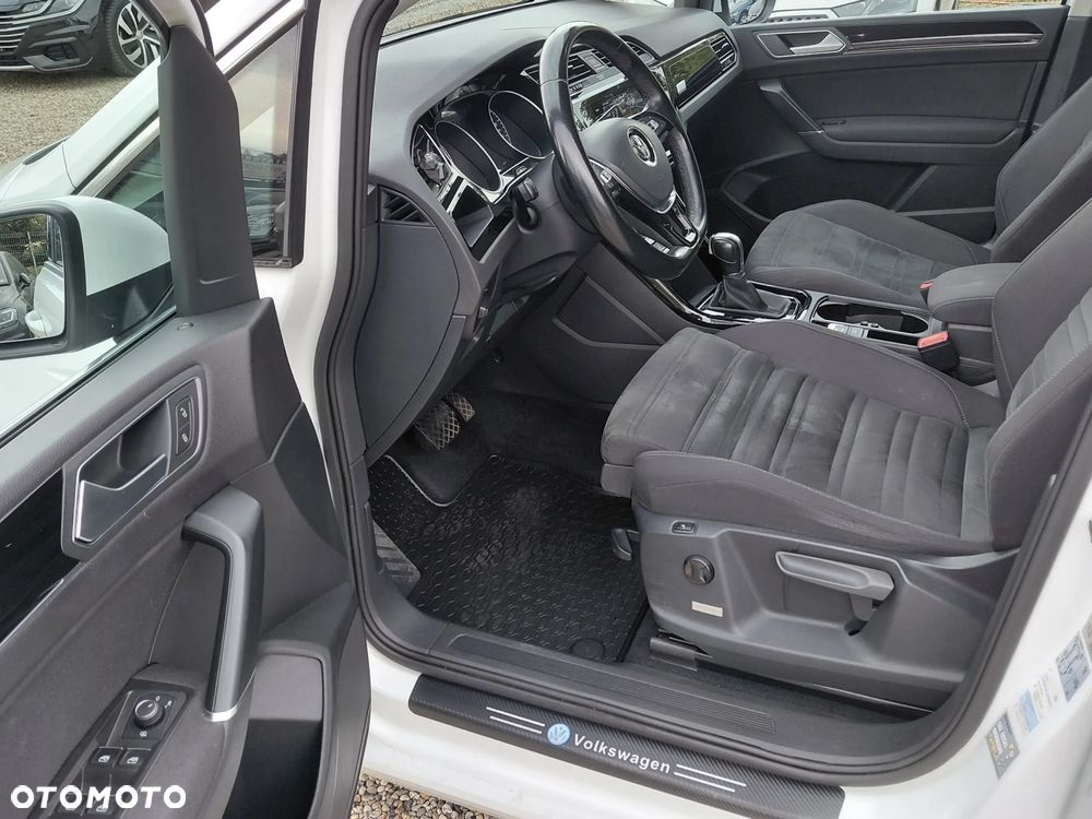 Volkswagen Touran 2.0 TDI BMT Highline DSG - 23