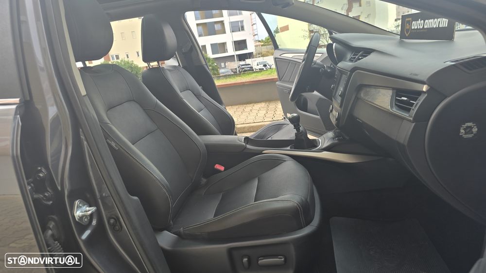 Toyota Avensis SW 2.0 D-4D Luxury+GPS - 20