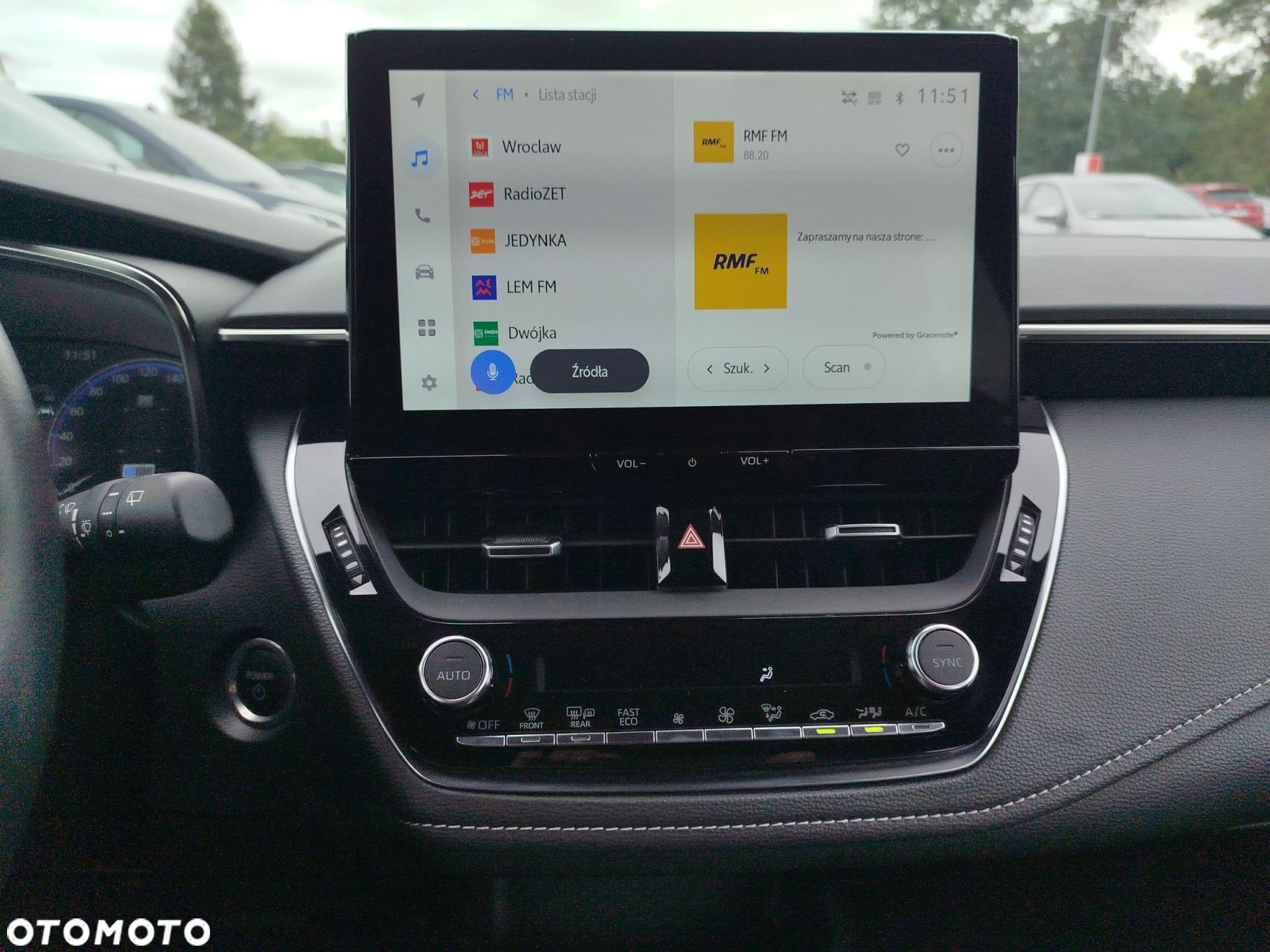 Toyota Corolla - 13