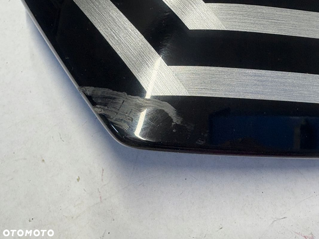RENAULT AUSTRAL EMBLEMAT ZNACZEK LOGO RADAR 254103977R - 3