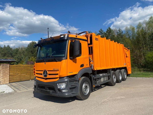 Mercedes-Benz Antos 8x2/6