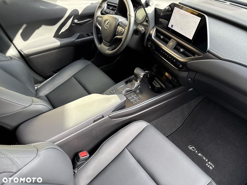 Lexus UX 250h GPF F Sport Design 2WD - 9