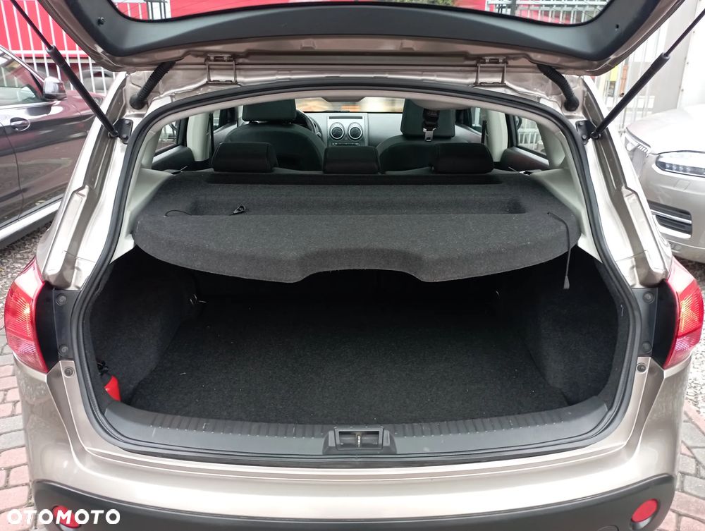 Nissan Qashqai 2.0 dCi Visia - 23