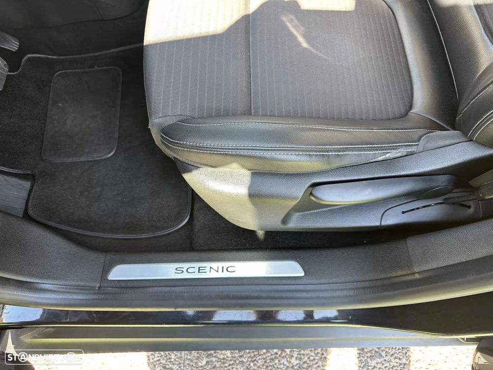 Renault Scénic dCi 110 EDC LIMITED - 32