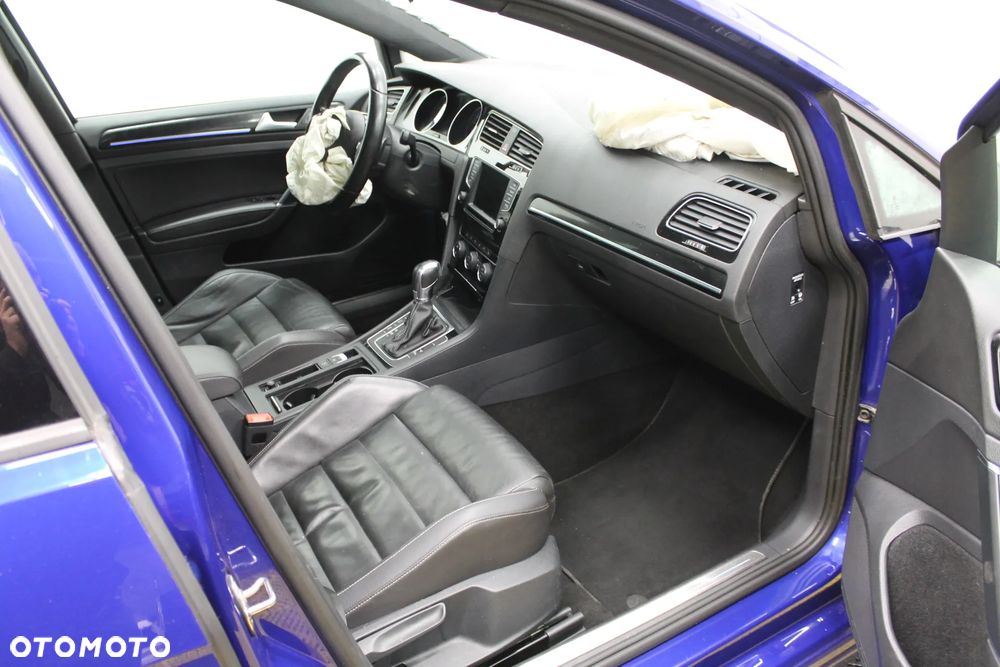 Volkswagen Golf R 4Motion BlueMotion Technology DSG - 11