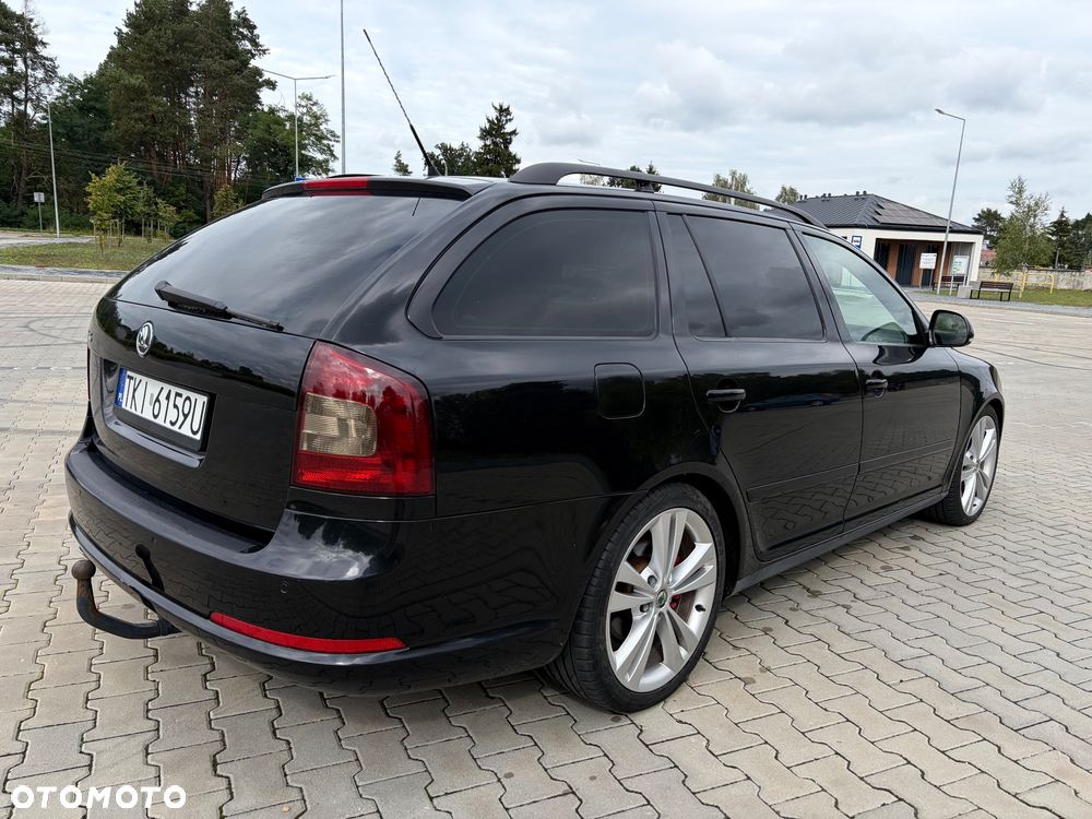 Skoda Octavia 2.0 TDI CR DPF RS - 5