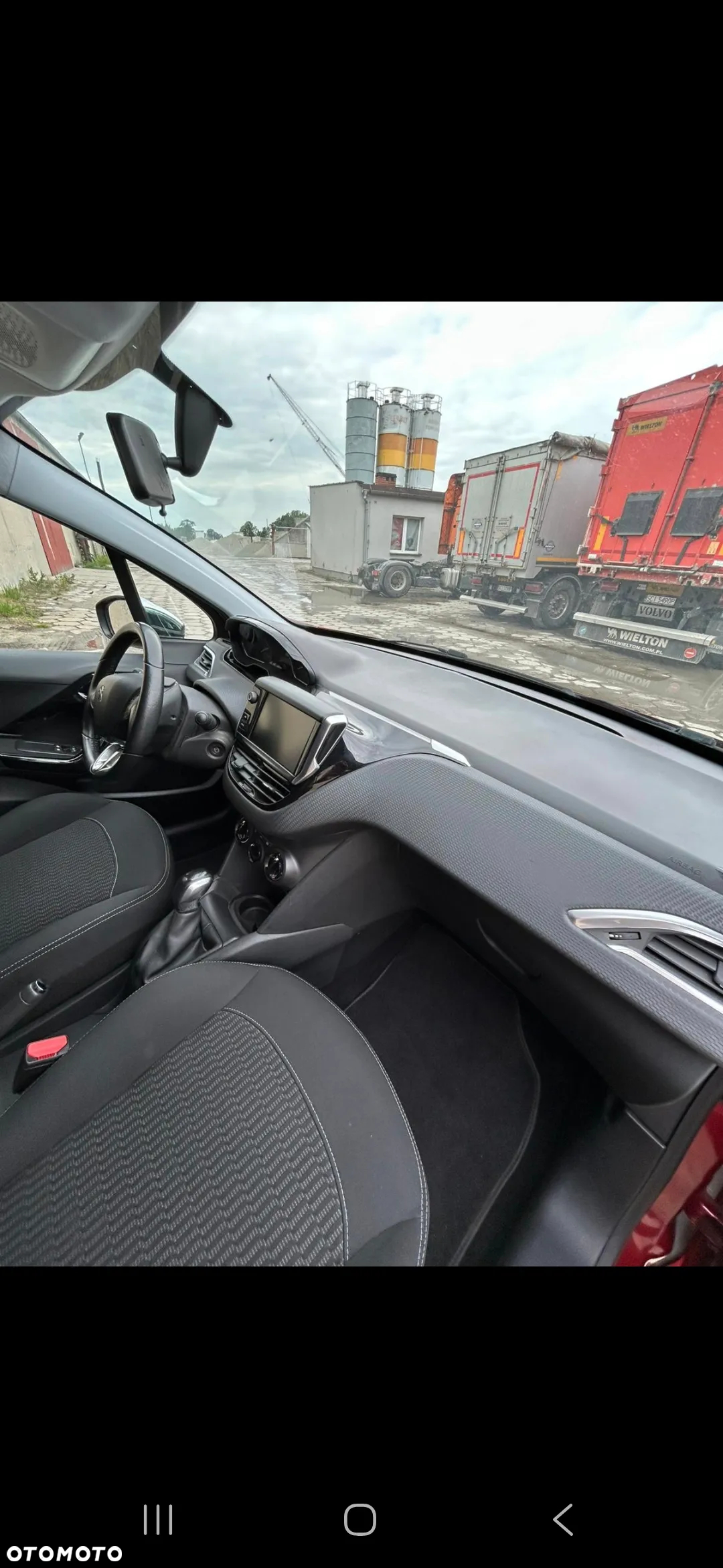 Peugeot 208 1.2 PureTech Style - 27