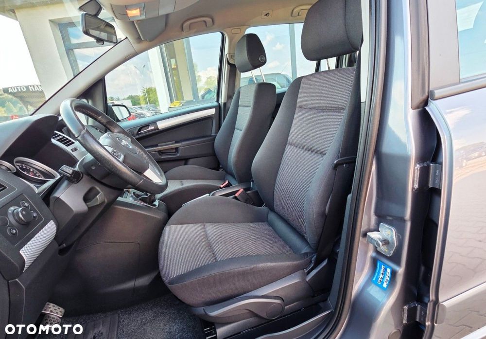 Opel Zafira - 38