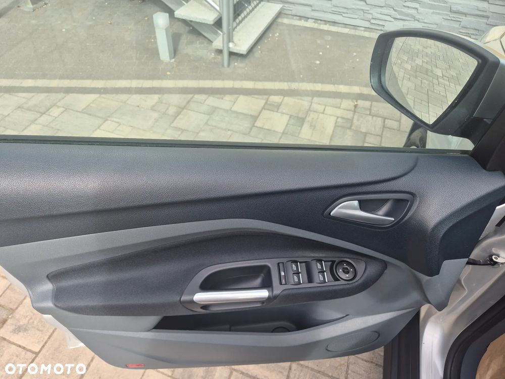 Ford C-MAX - 16