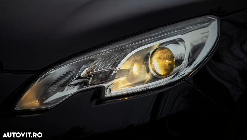 Peugeot 2008 e-HDi FAP 92 STOP & START Business-Line - 9