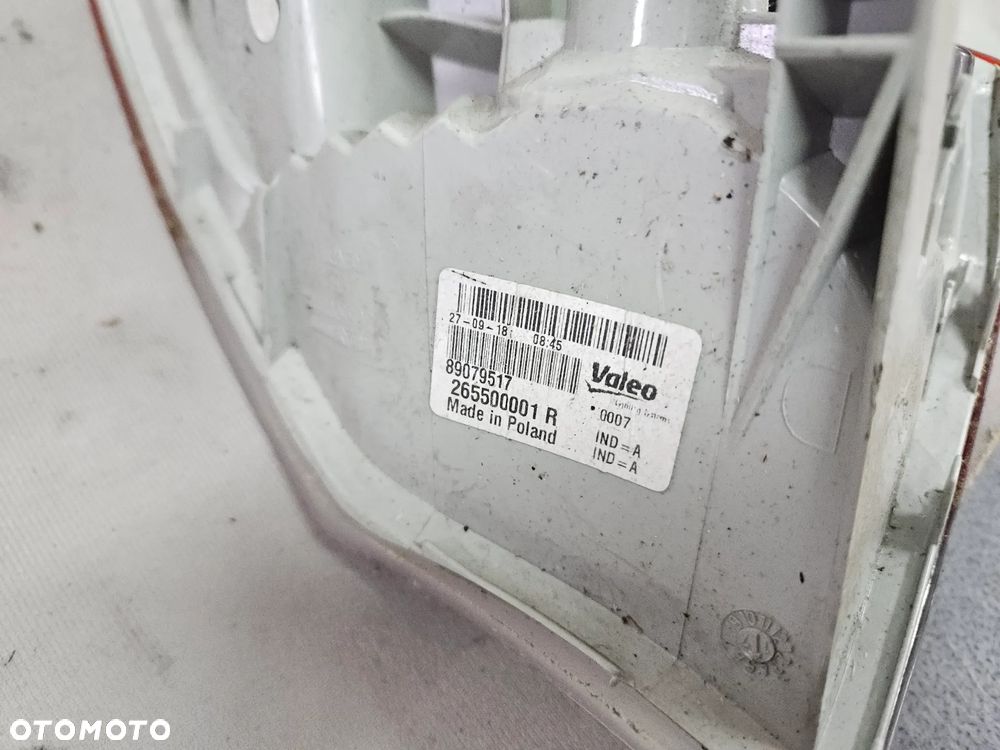 Lampa prawa tył tylna Renault Laguna III 2009r w błotnik hb hatchback  Eu Europa - 2