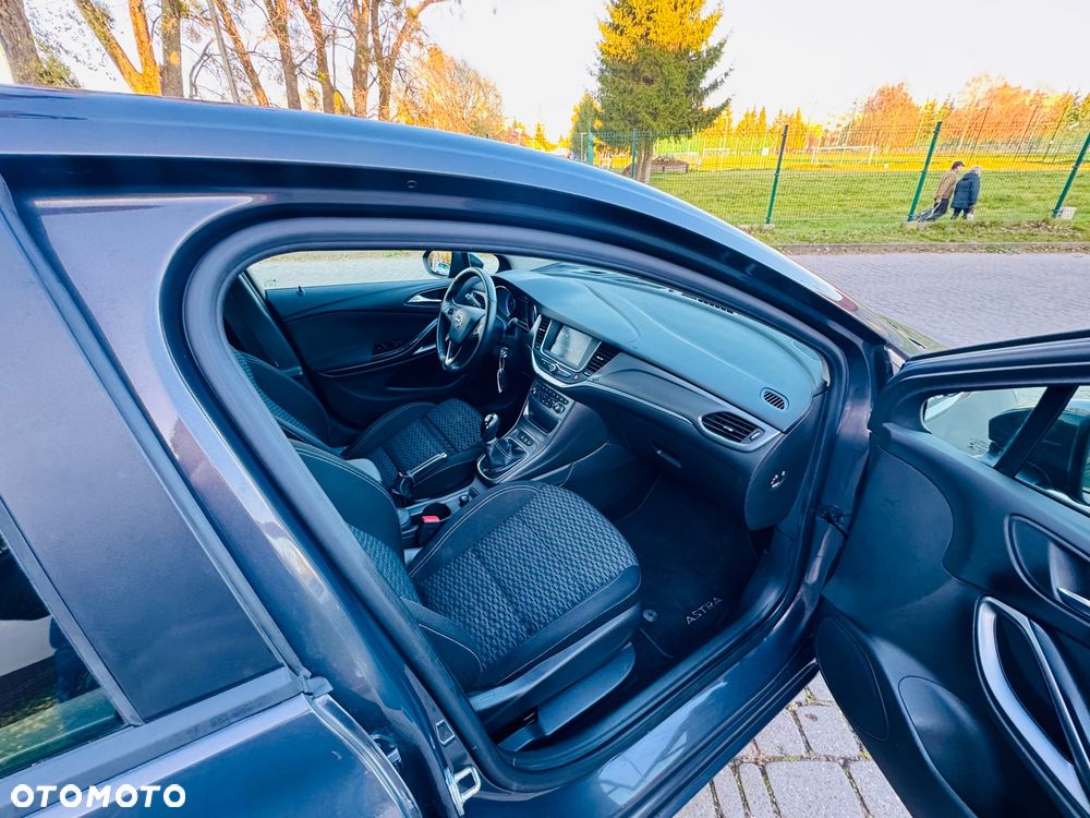 Opel Astra 1.4 Turbo Business - 11
