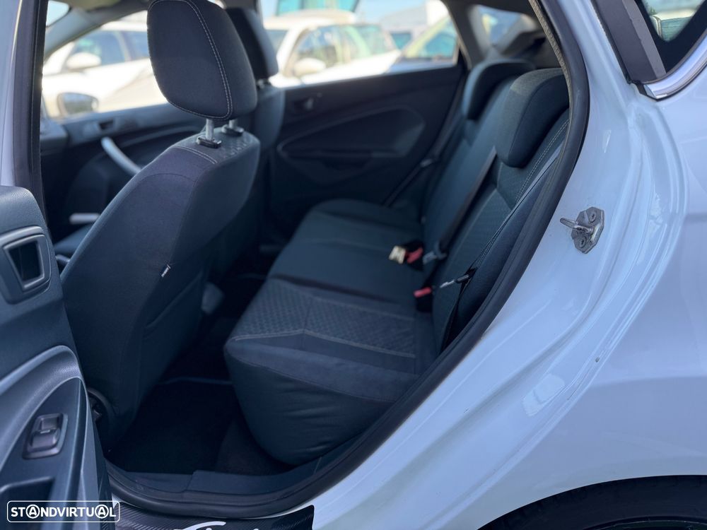 Ford Fiesta 1.4 TDCI Titanium - 11