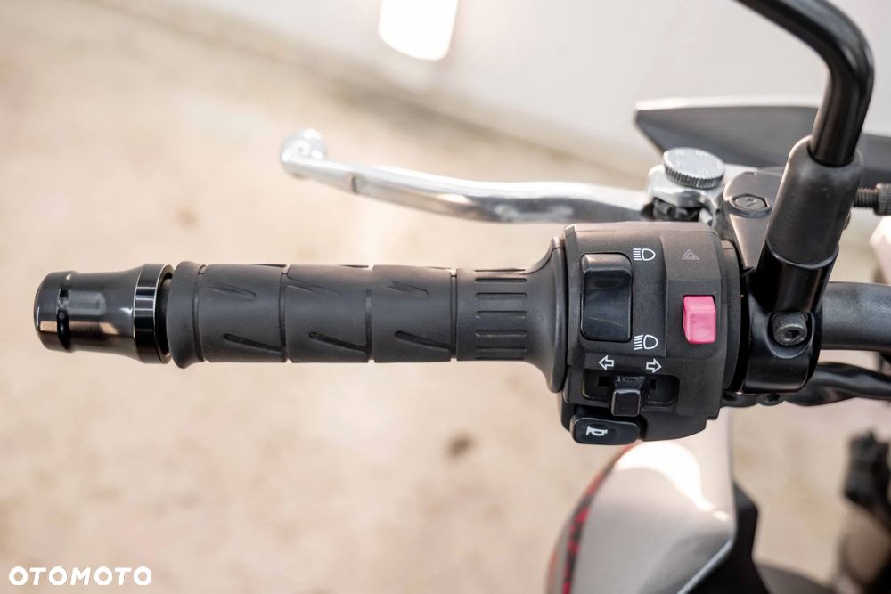 Kawasaki Z 900 - 27