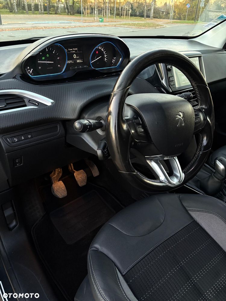 Peugeot 2008 - 11