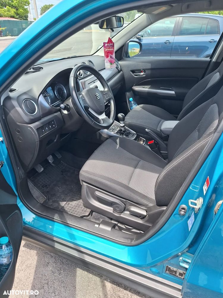 Suzuki Vitara 1.4 Boosterjet MHEV Passion - 14