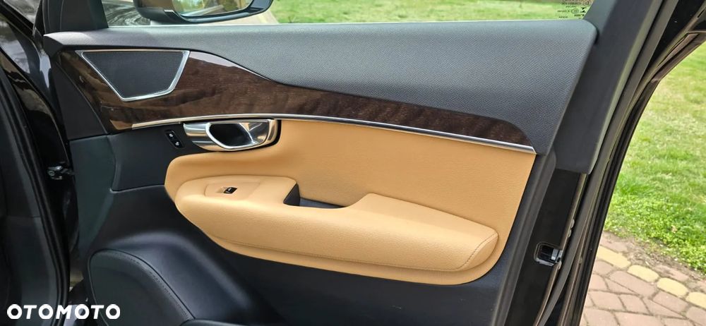 Volvo XC 90 - 13