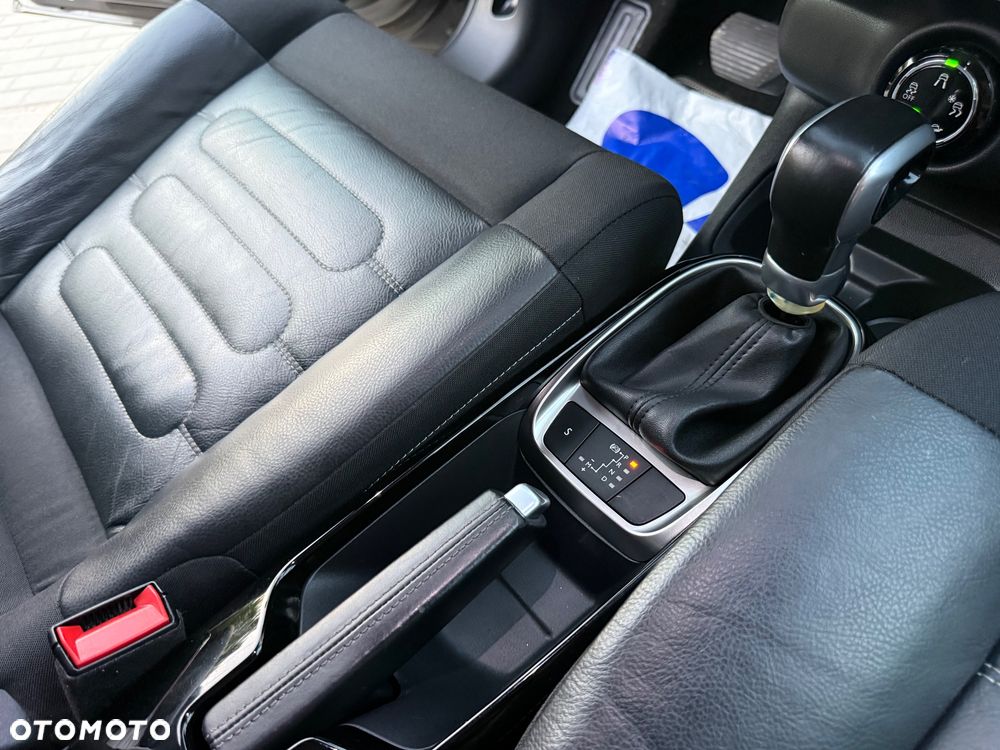 Citroën C4 Cactus 1.2 PureTech GPF Shine S&S EAT6 - 24