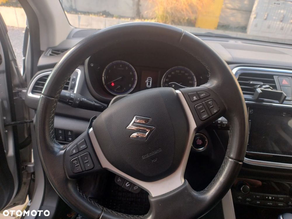 Suzuki SX4 S-Cross 1.4 SHVS Premium - 6