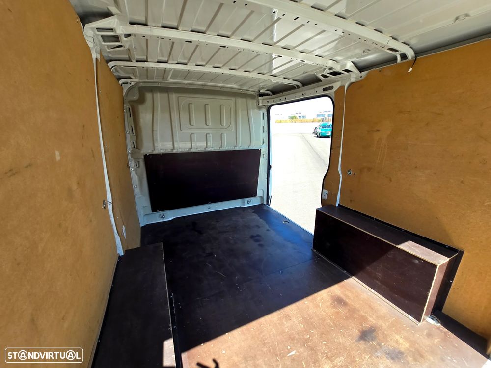 Peugeot BOXER 2.2 BLUEHDI / GARANTIA / NACIONAL - L1H1 - 10