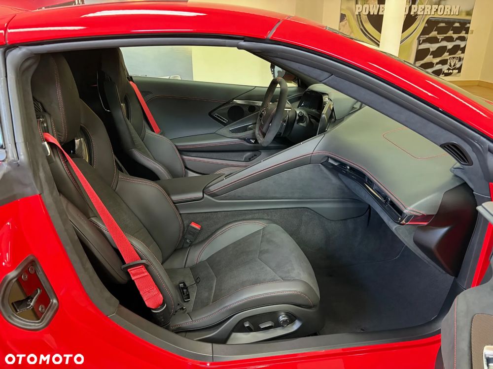 Chevrolet Corvette - 2