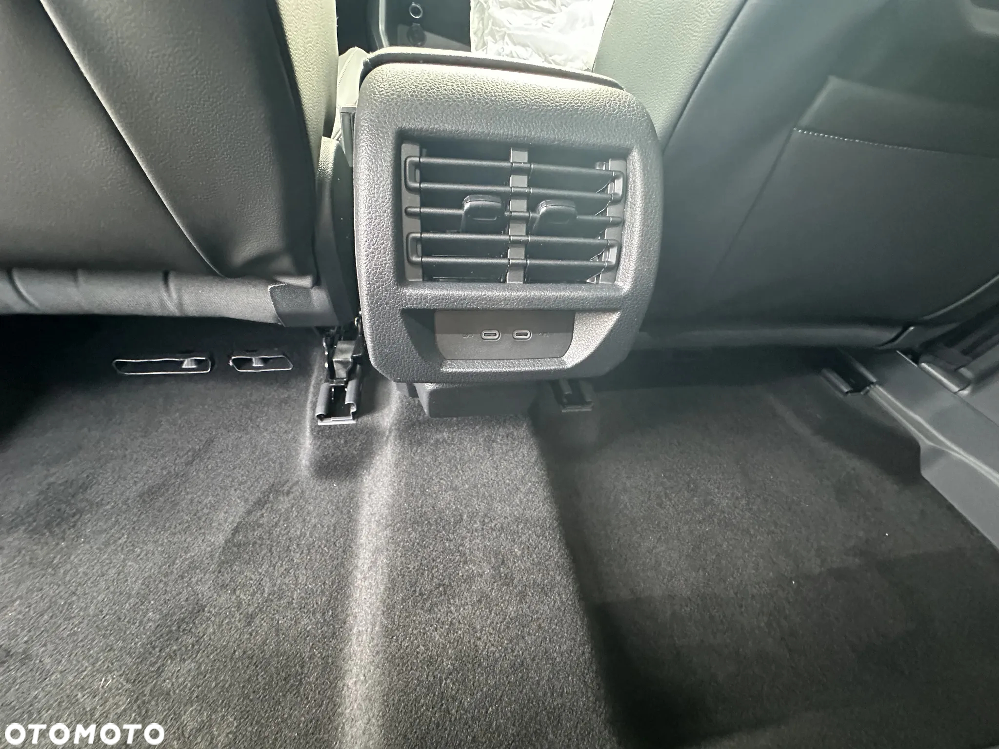 Volkswagen Caddy 2.0 TDI PanAmericana DSG - 13