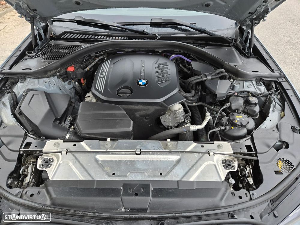 BMW 320 d Pack Desportivo M Pro Auto - 9