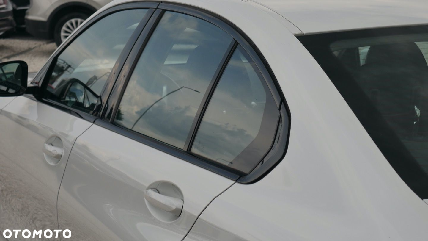 BMW Seria 3 - 26