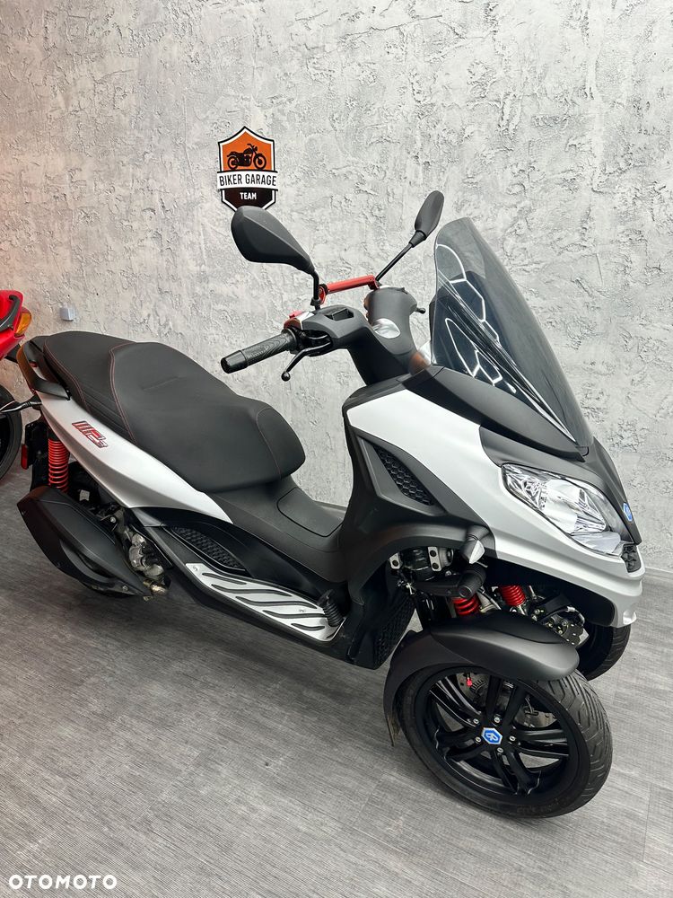 Piaggio MP-3 - 2
