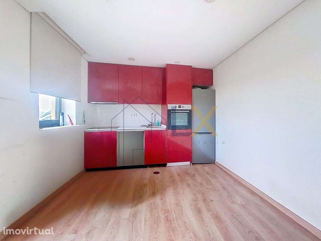 Moradia T0 totalmente remodelada em Aveiro!! - Grande imagem: 2/13