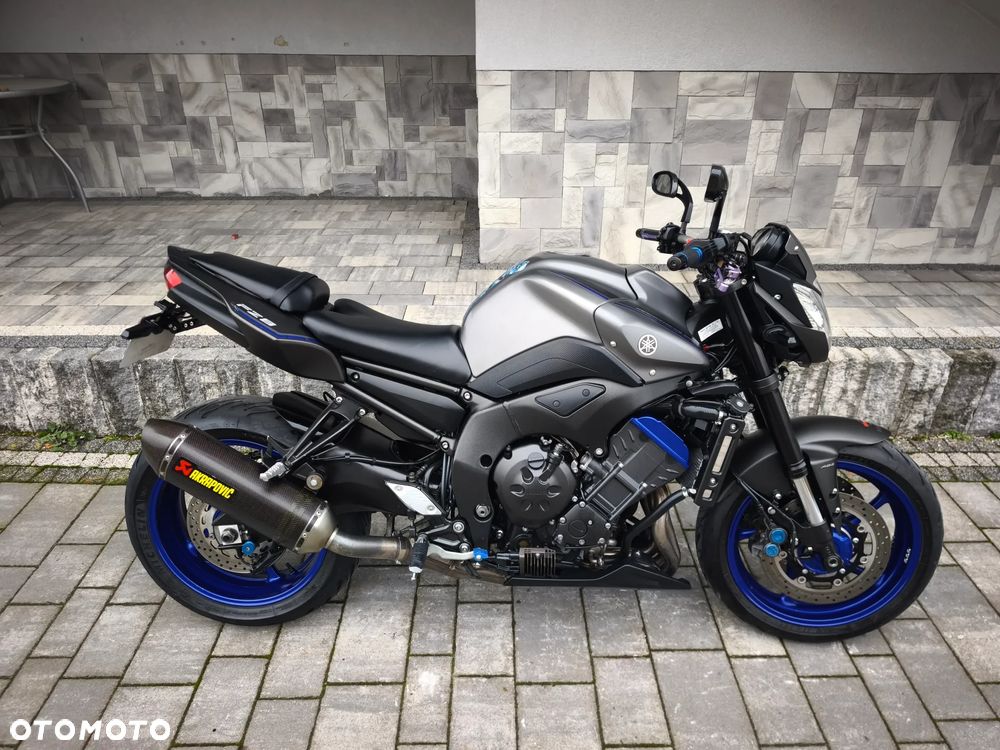 Yamaha FZ8 - 16