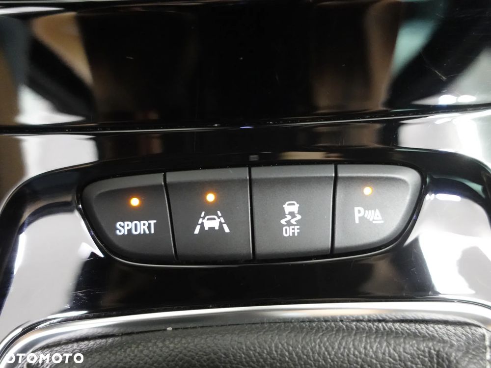 Opel Astra 1.4 Turbo Dynamic - 33