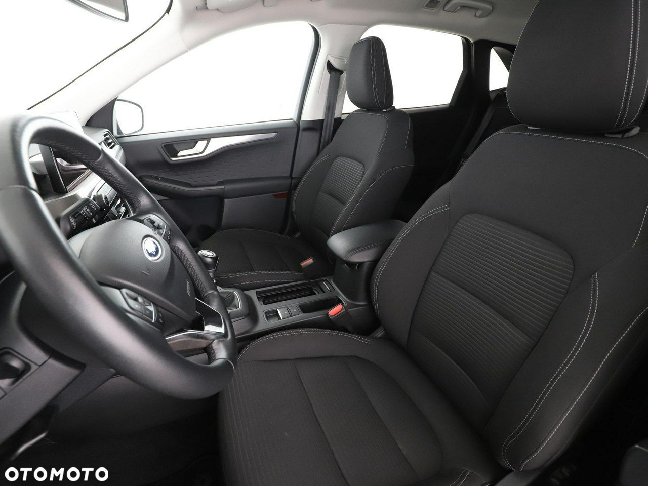 Ford Kuga 1.5 EcoBoost TITANIUM - 13