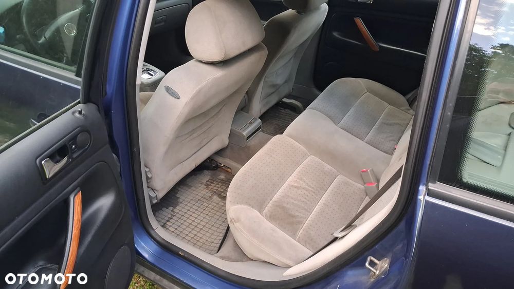 Volkswagen Passat - 7