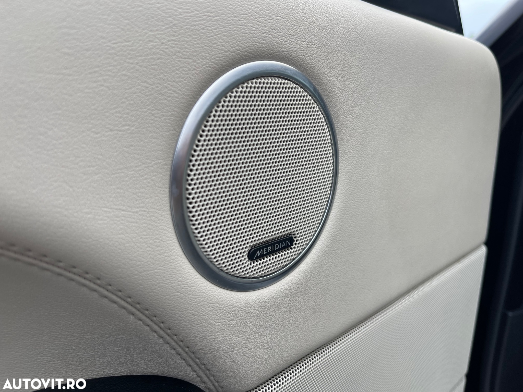Land Rover Range Rover Vogue - 25