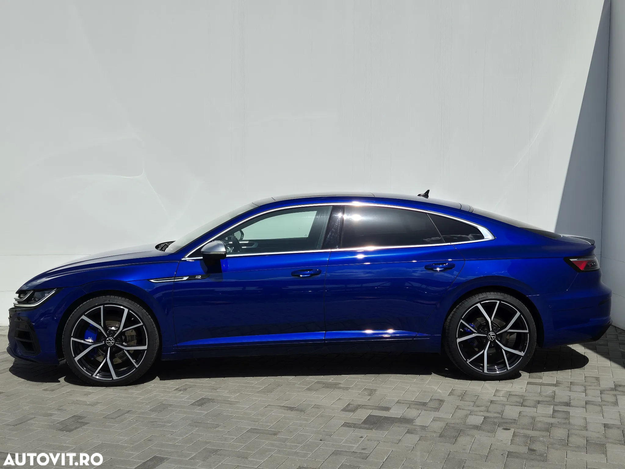 Volkswagen ARTEON 2.0 TSI 4Motion DSG R - 2