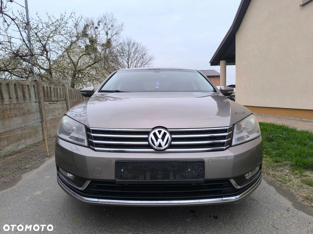 Volkswagen Passat 1.4 TSI DSG BlueMotion Technology Exclusive - 8