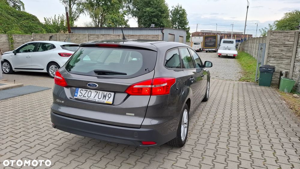 Ford Focus - 12
