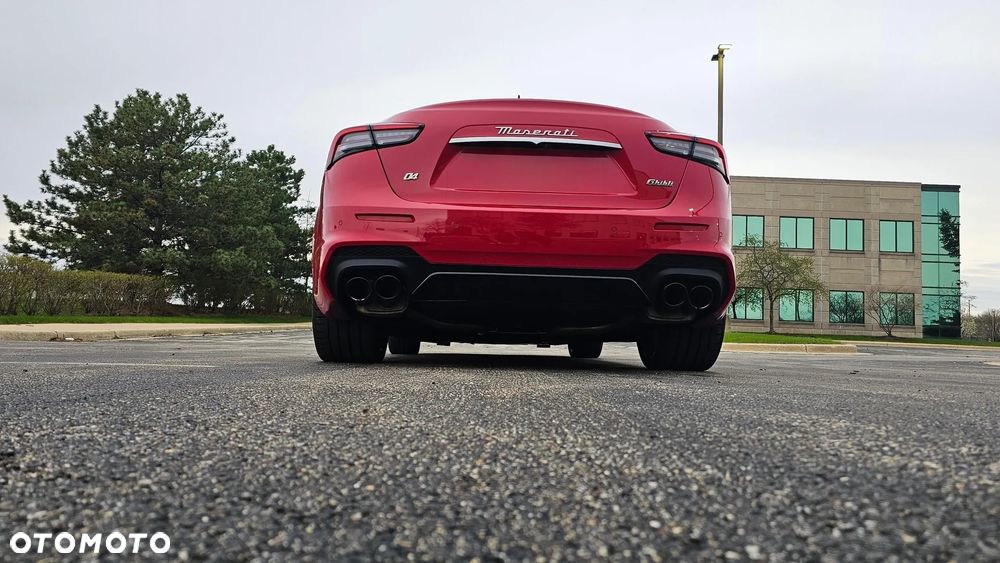 Maserati Ghibli - 4