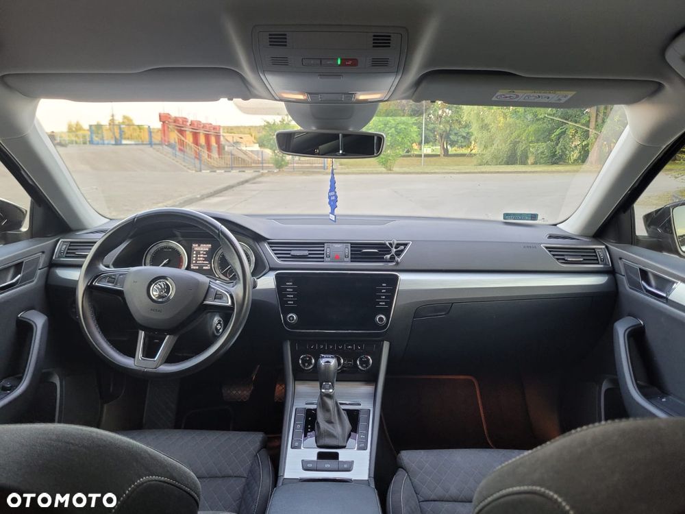 Skoda Superb 2.0 TSI Ambition DSG - 5