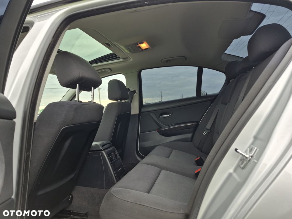BMW Seria 3 - 27