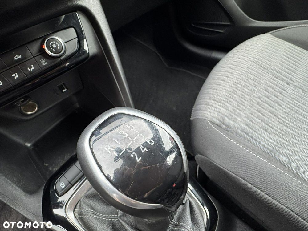 Opel Corsa 1.5 D Edition S&S - 11